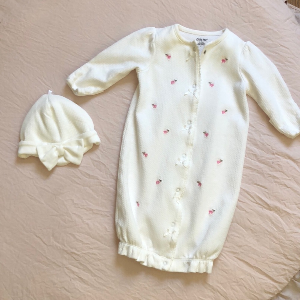Baby gown & hat set